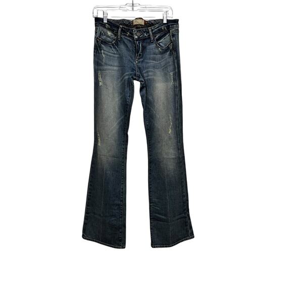 NWOT Rare Paige Laurel Canyon Distressed Flare Leg Jeans Size 28 - Picture 4 of 16